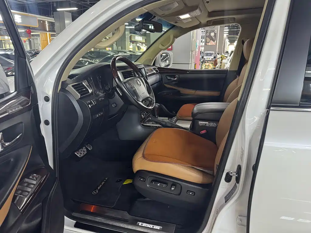 Lexus LX LX570 Middle East