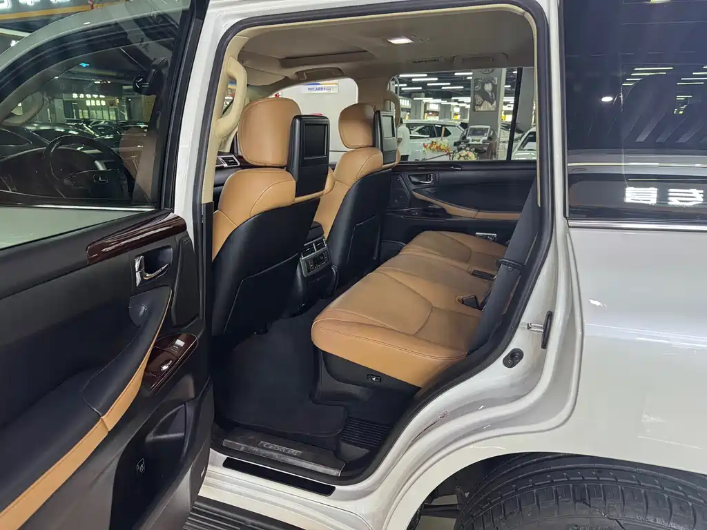 Lexus LX LX570 Middle East
