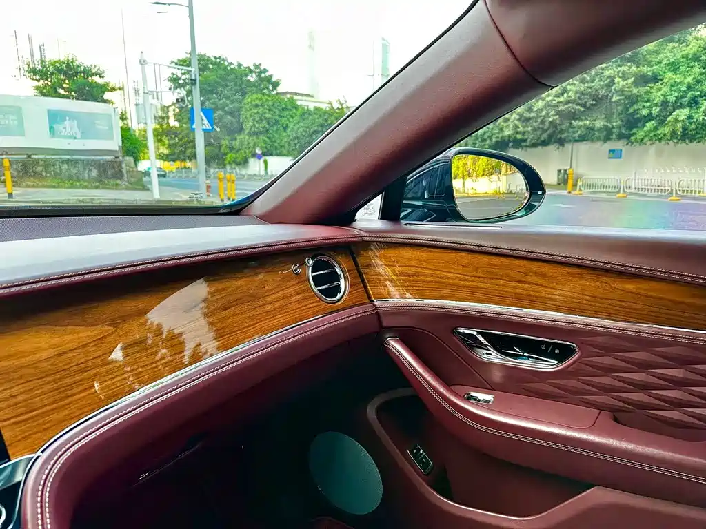 Flying Spur 4.0 T V8 Standard