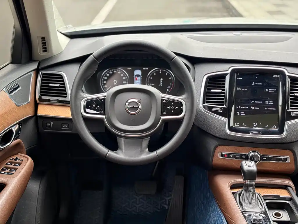 Volvo XC90 T6 Smart Ease Luxury 7-seat