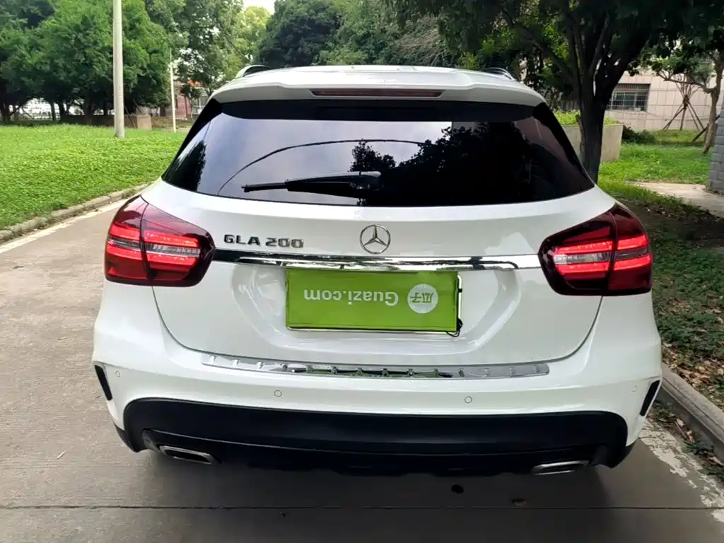 Mercedes-Benz GLA GLA 200 Fashion