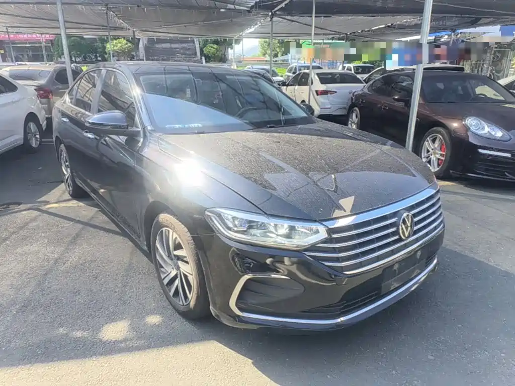 Lavida 1.5 L Auto Manyi