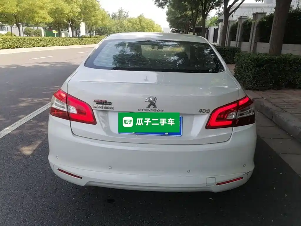 Peugeot 408 1.8 L Auto Luxury
