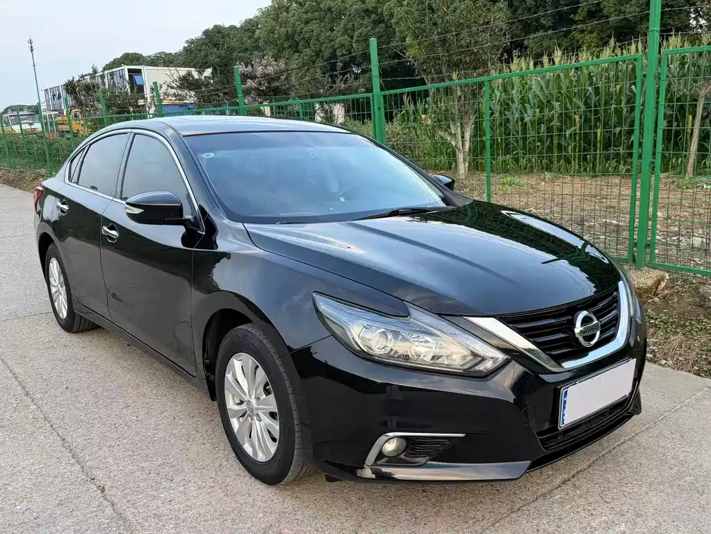 Teana 2.0 L XL Smart Progress
