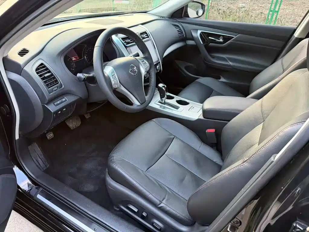 Teana 2.0 L XL Smart Progress