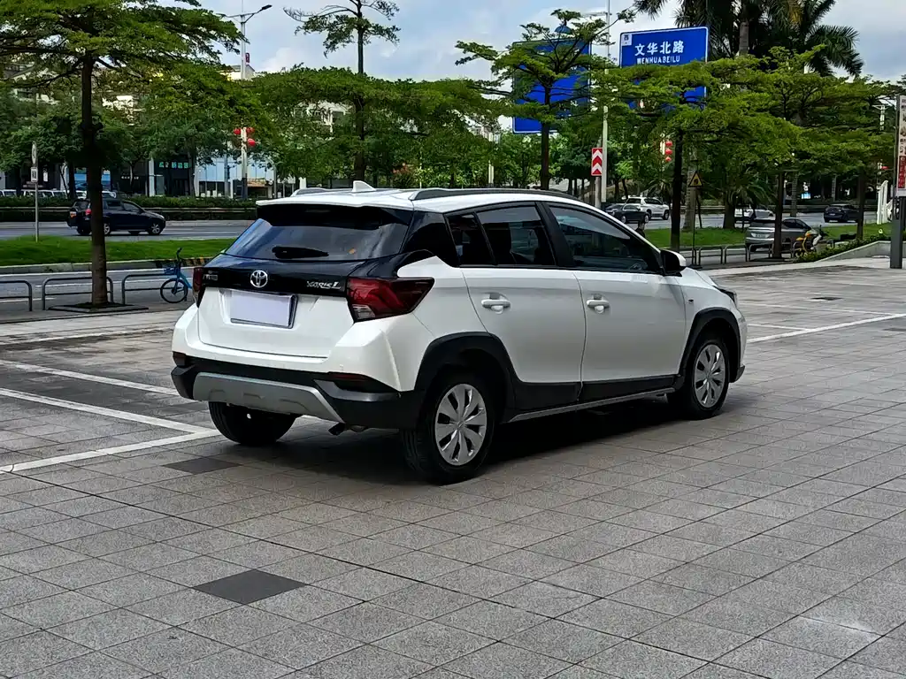 YARiS L Zhixuan Zhixuan X 1.5 L CVT Leading PLUS