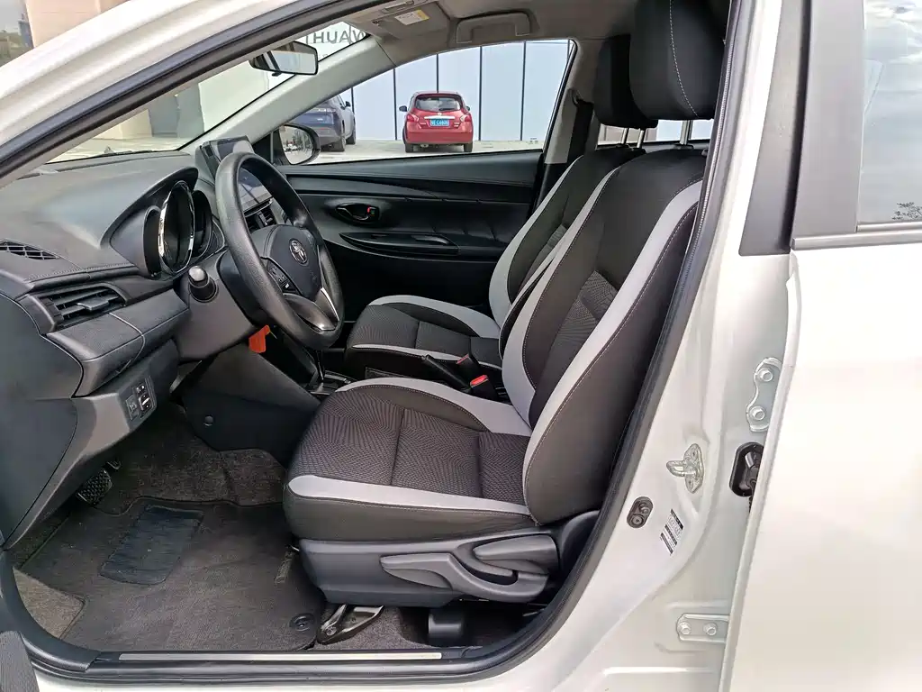 YARiS L Zhixuan Zhixuan X 1.5 L CVT Leading PLUS