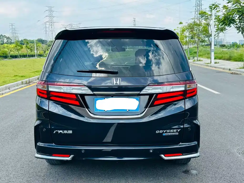 Odyssey 2.0 L Sharp· Supreme Premium