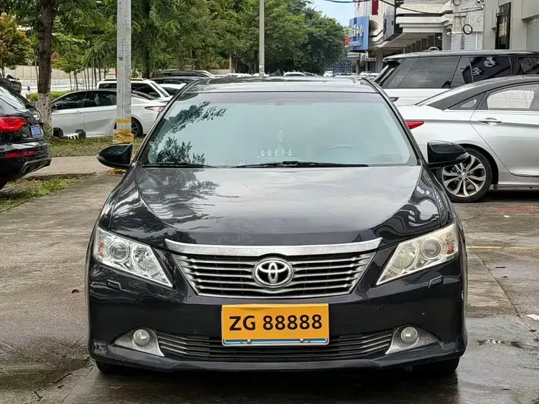 Toyota Camry 2.5 G Luxury