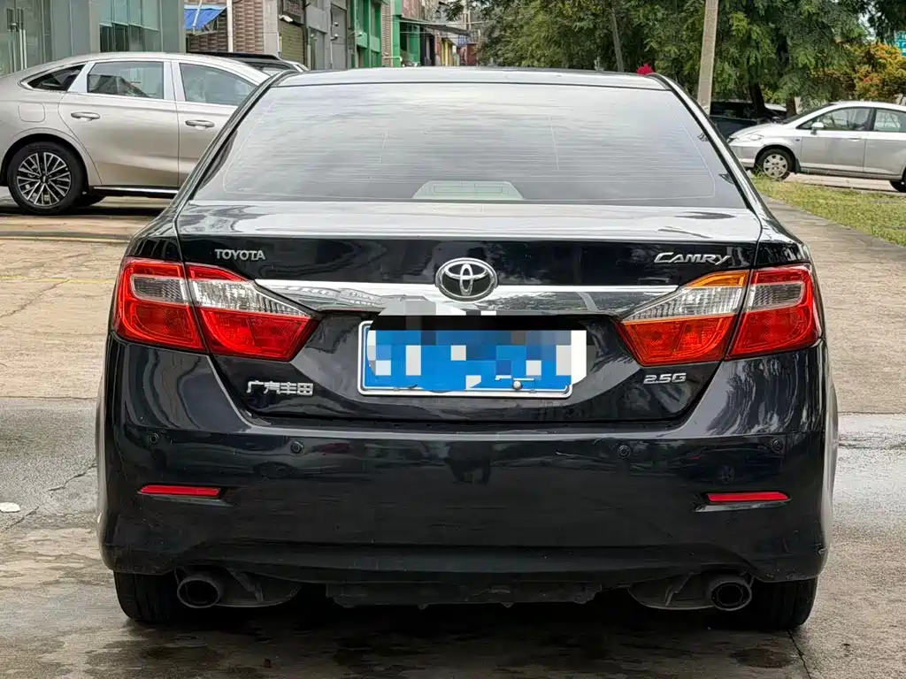 Camry 2.5 G Luxury