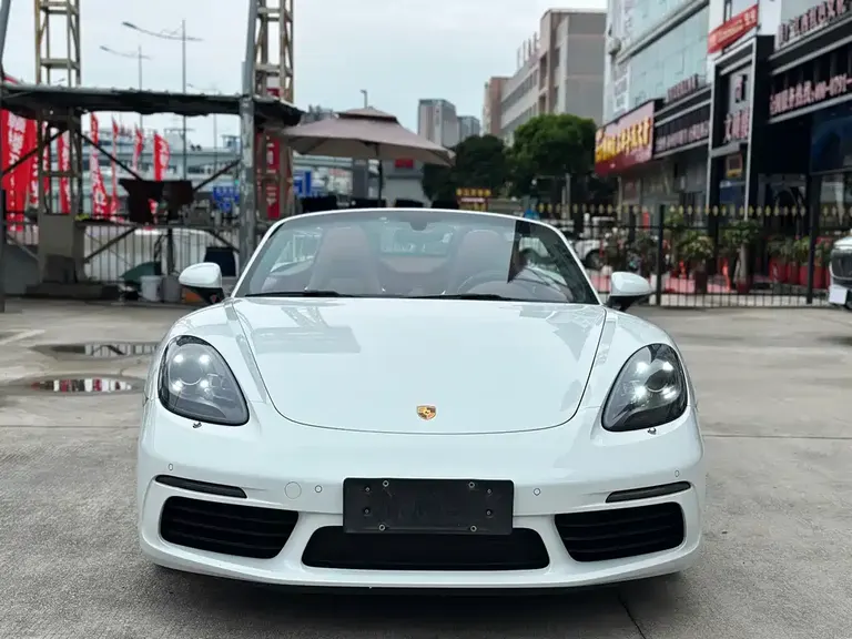 Porsche 718 Boxster 2.0 T