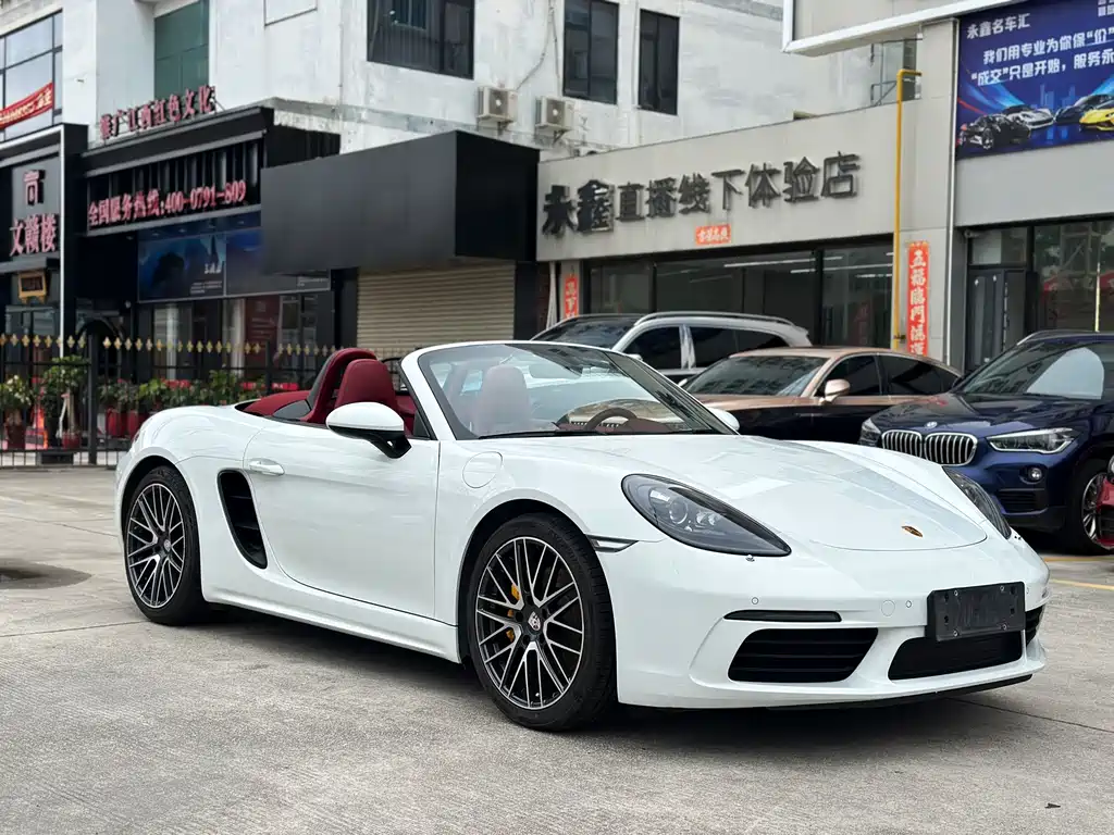 Porsche 718 Boxster 2.0 T