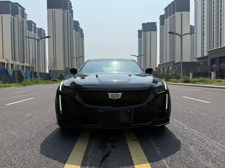 Cadillac CT5 28 T Leading Sport