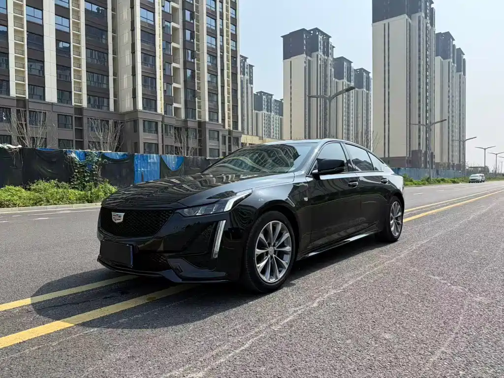 Cadillac CT5 28 T Leading Sport