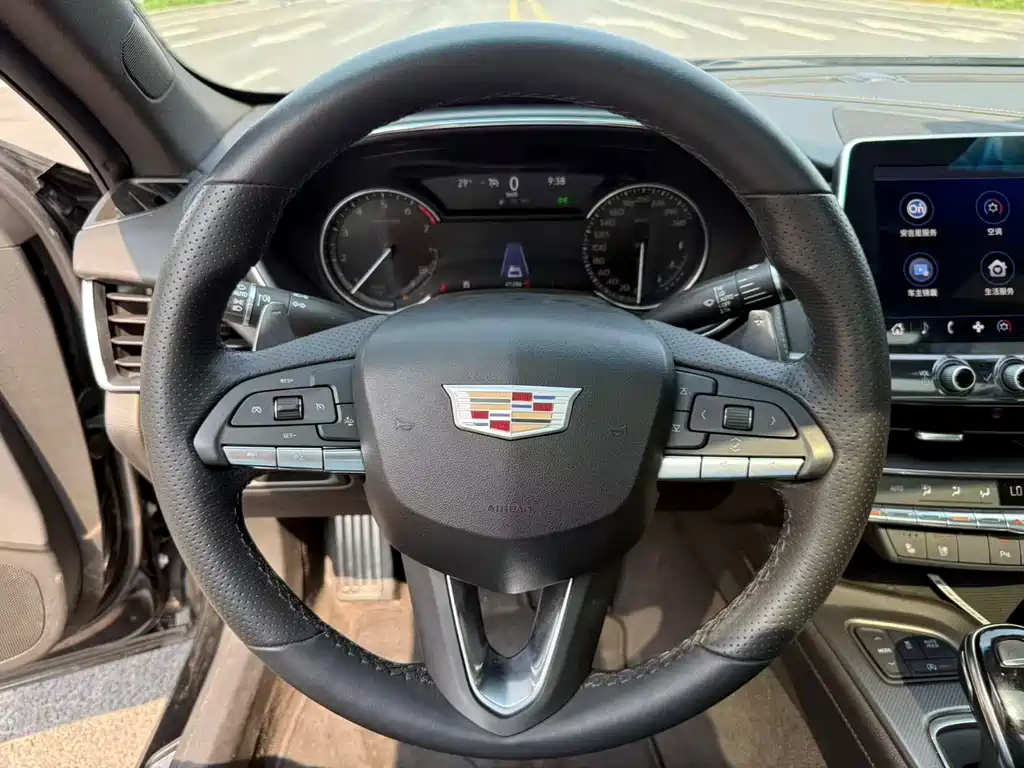 Cadillac CT5 28 T Leading Sport
