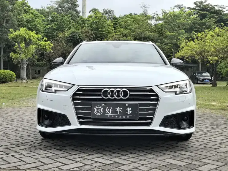 Audi A4 (Import) Avant Pioneer 40 TFSI Luxury Dynamic