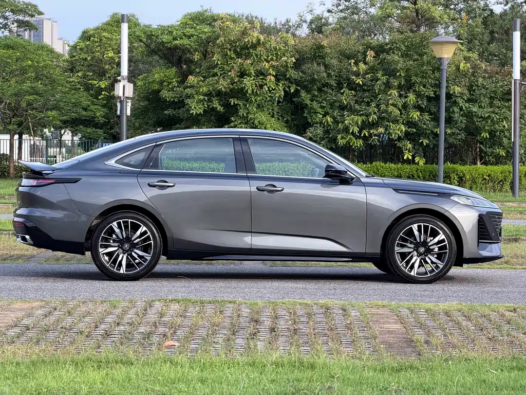Eado 逸动 2026款 第四代 1.5 T 500 Bar 智享型