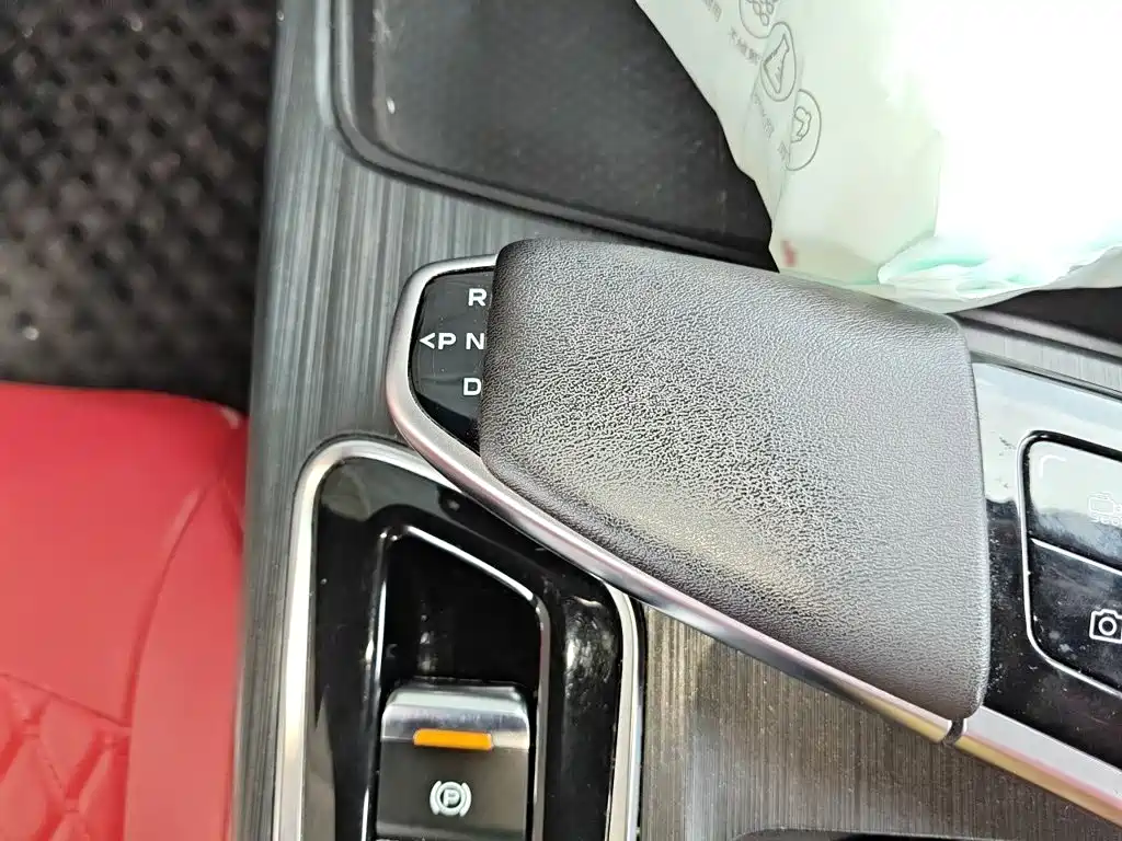Changan UNI-T 1.5 T Flagship