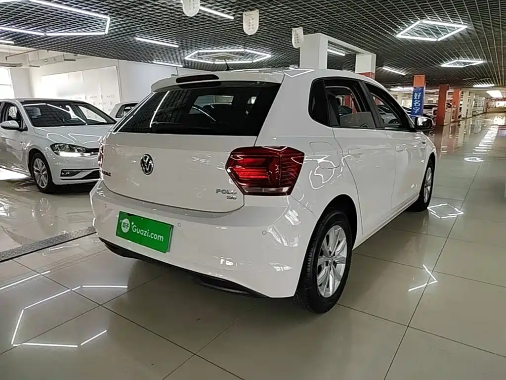 Polo Plus 1.5 L Auto Colorful Tech