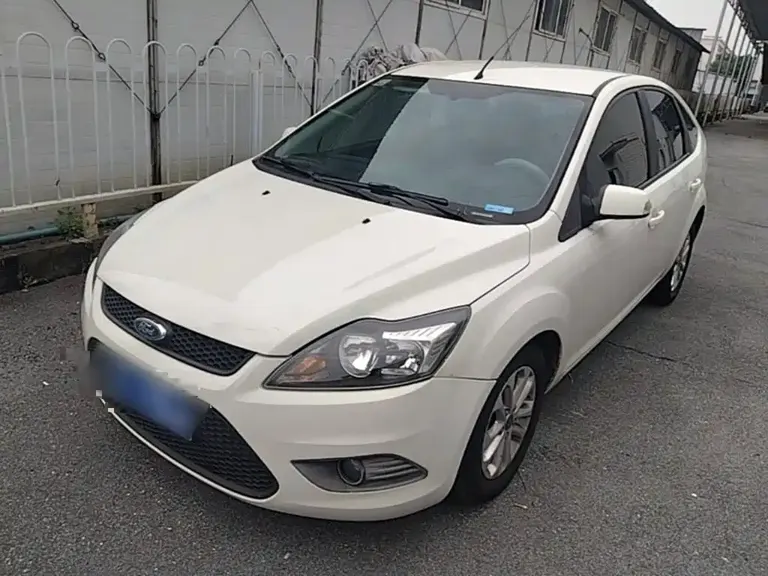 Ford Focus Hatchback Classic 1.8 L Auto Basic