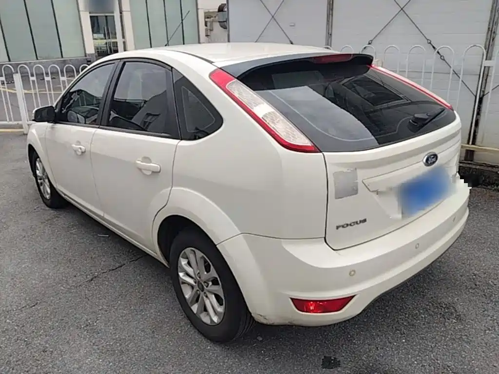 Focus Hatchback Classic 1.8 L Auto Basic