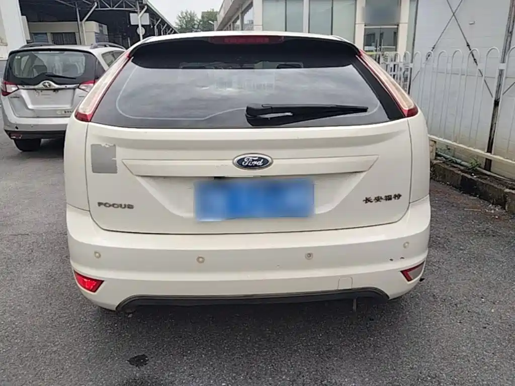 Focus Hatchback Classic 1.8 L Auto Basic