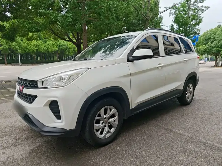Wuling Hongguang S3 1.5 L Manual Standard CN-V