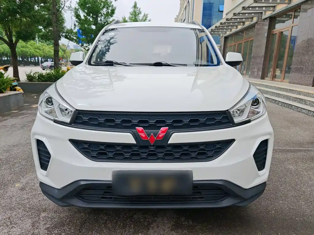 Wuling Hongguang S3 1.5 L Manual Standard CN-V