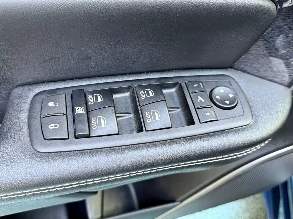 指挥官PHEV 指挥官PHEV 2020款 2.0 T 插电混动进享版