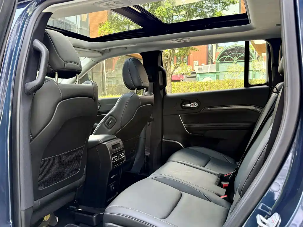 指挥官PHEV 指挥官PHEV 2020款 2.0 T 插电混动进享版