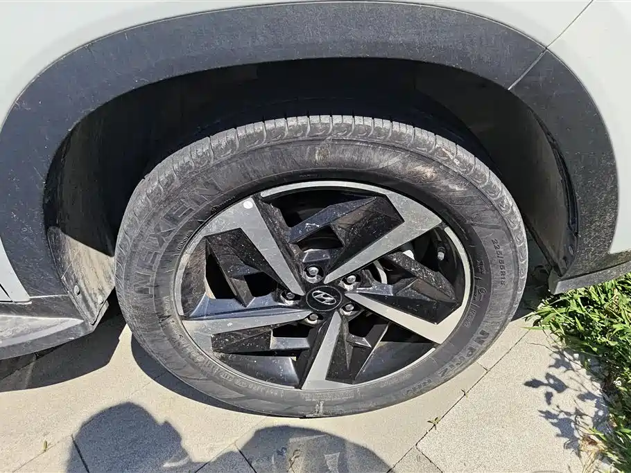 Hyundai ix35 2.0 L Auto 2 WD GLS Leading