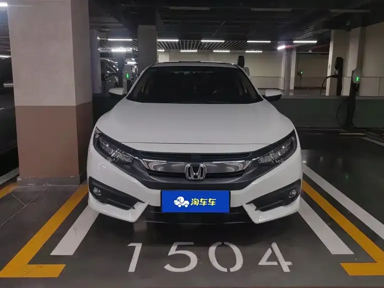 Honda Civic 220 TURBO CVT Distinguished
