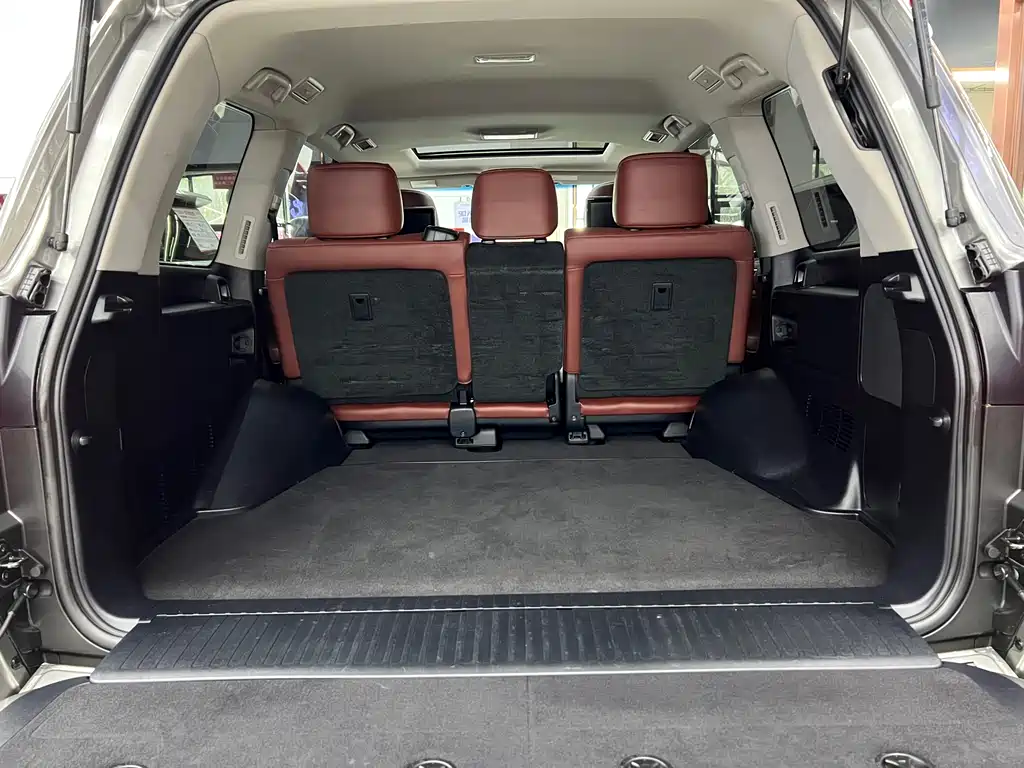 Lexus LX 570 Dynamic Luxury