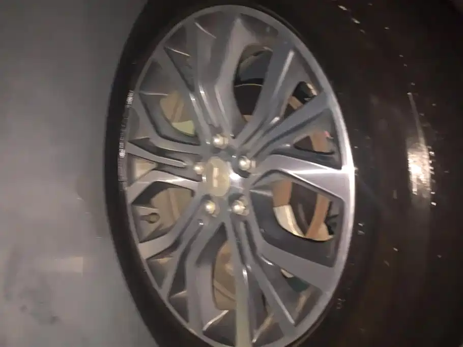 Outlander 2.4 L 4 WD Elite 5-seat