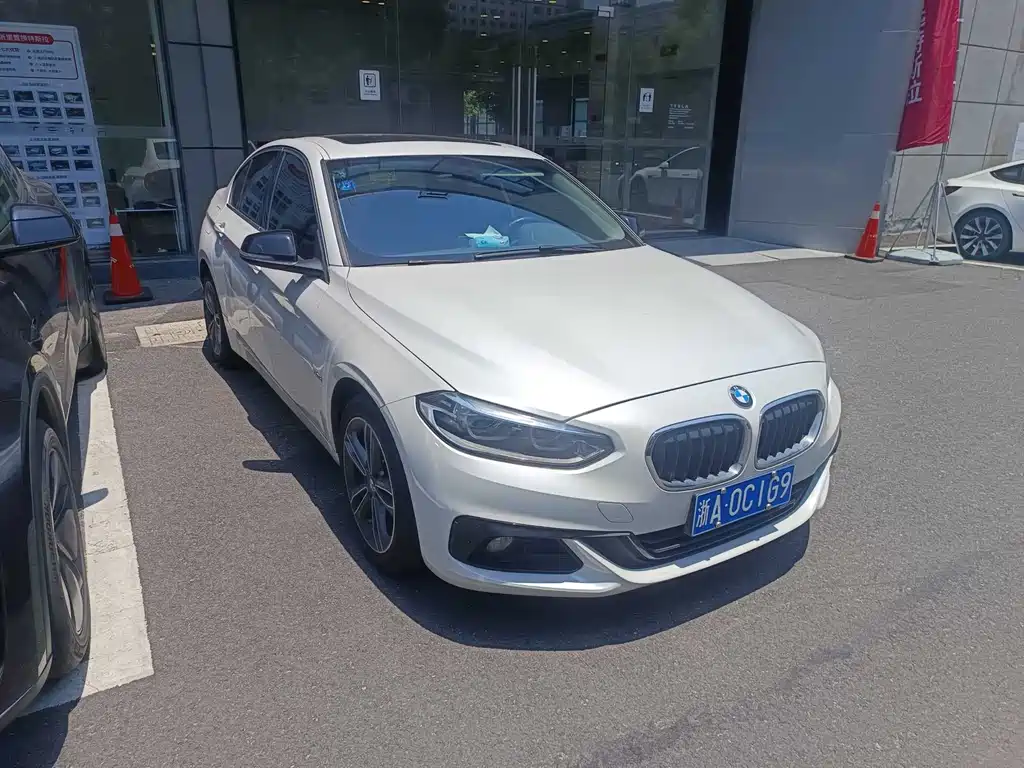 BMW 1 Series 118 i Sport