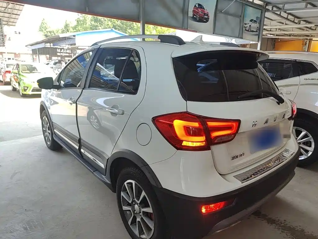 Haval H1 哈弗H1 2017款 蓝标 1.5 L AMT标准型