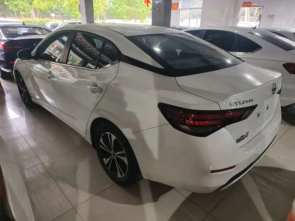 Sylphy 1.6 L XL CVT Joy
