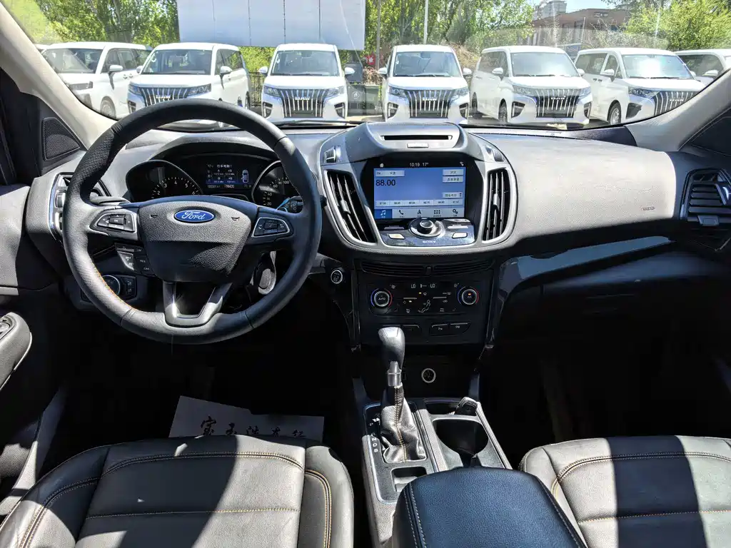 Kuga EcoBoost 245 4 WD Sport