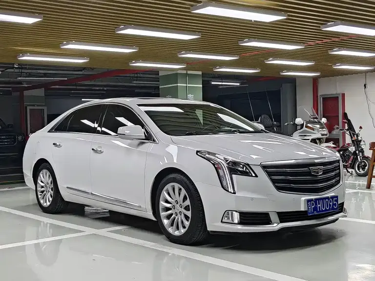 Cadillac XTS 28 T Luxury