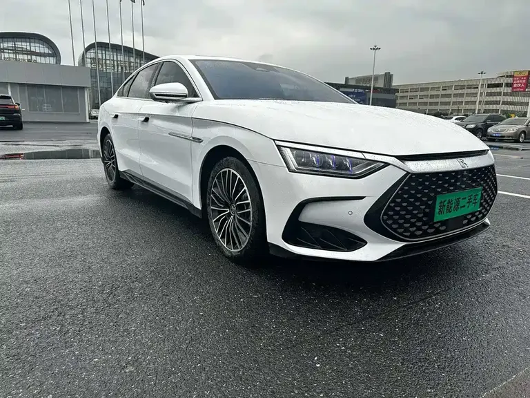 BYD Han DM-i 121 KM Honored
