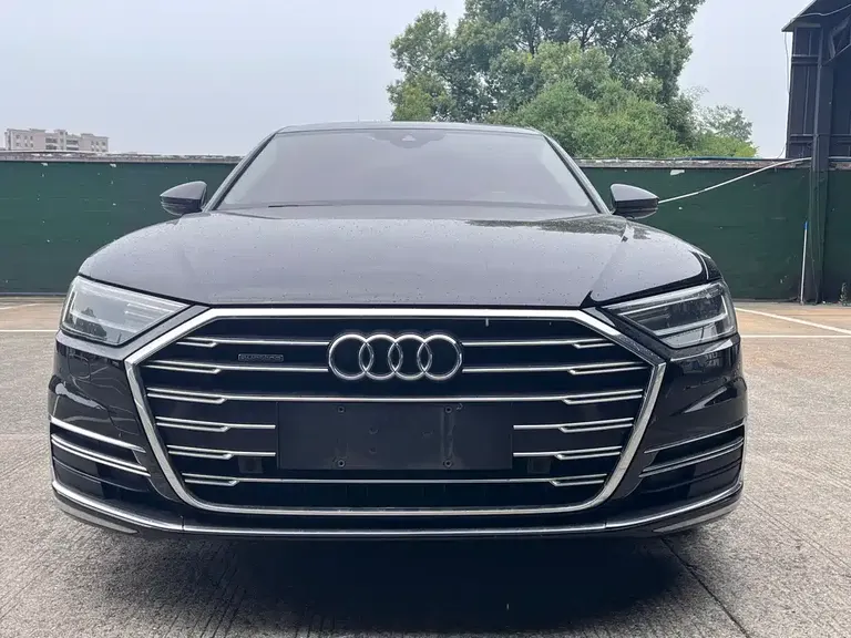 Audi A8 A8 L 50 TFSI quattro Comfort