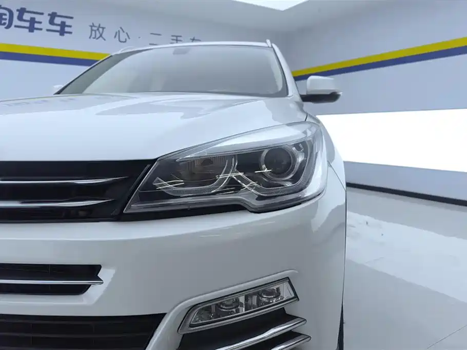Hanteng X7 汉腾X7 2016款 2.0 T DCT尊享型