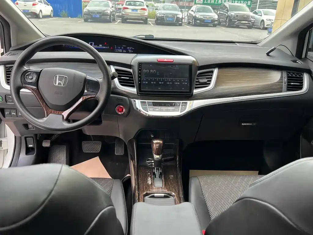 Jade 1.8 L Auto Comfort