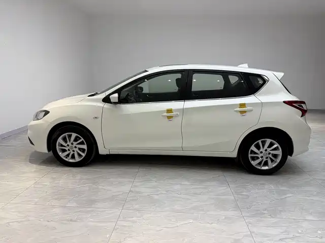 Tiida 1.6 L CVT Cool Motion