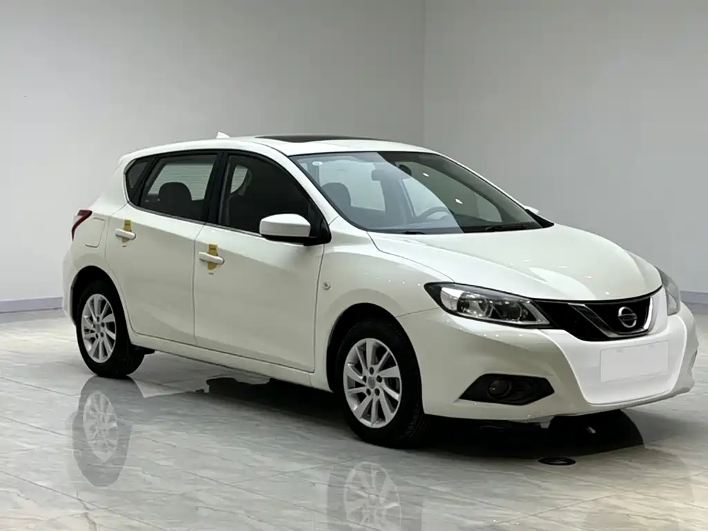 Tiida 1.6 L CVT Cool Motion