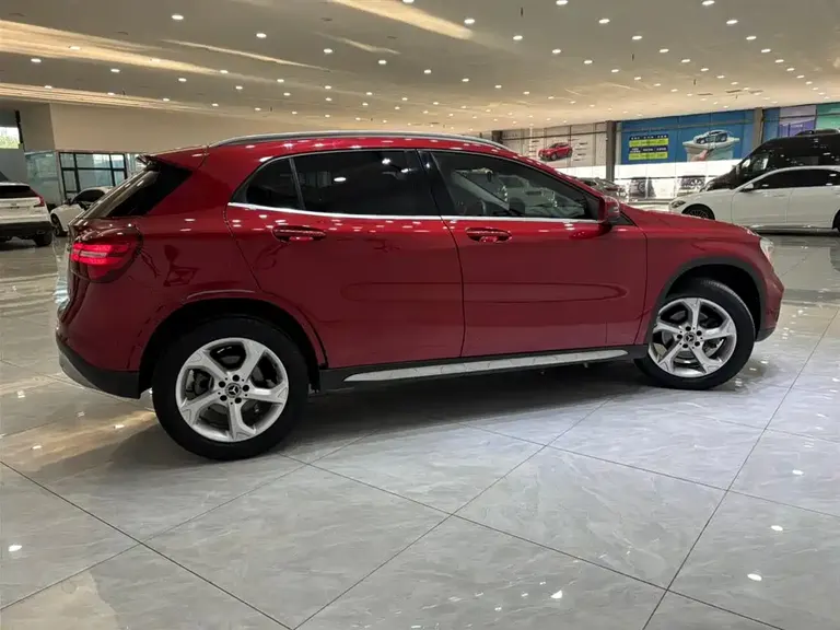 Mercedes-Benz GLA GLA 200 Dynamic