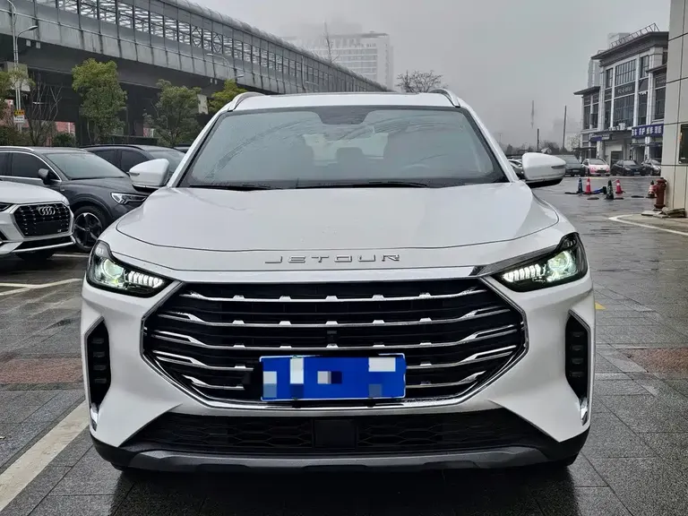 Jetour X70 PLUS 1.5 T DCT Mountain 7-seat