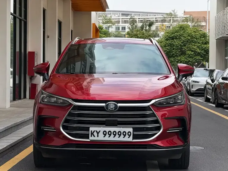 BYD Tang NEV DM-i 112 KM Honored