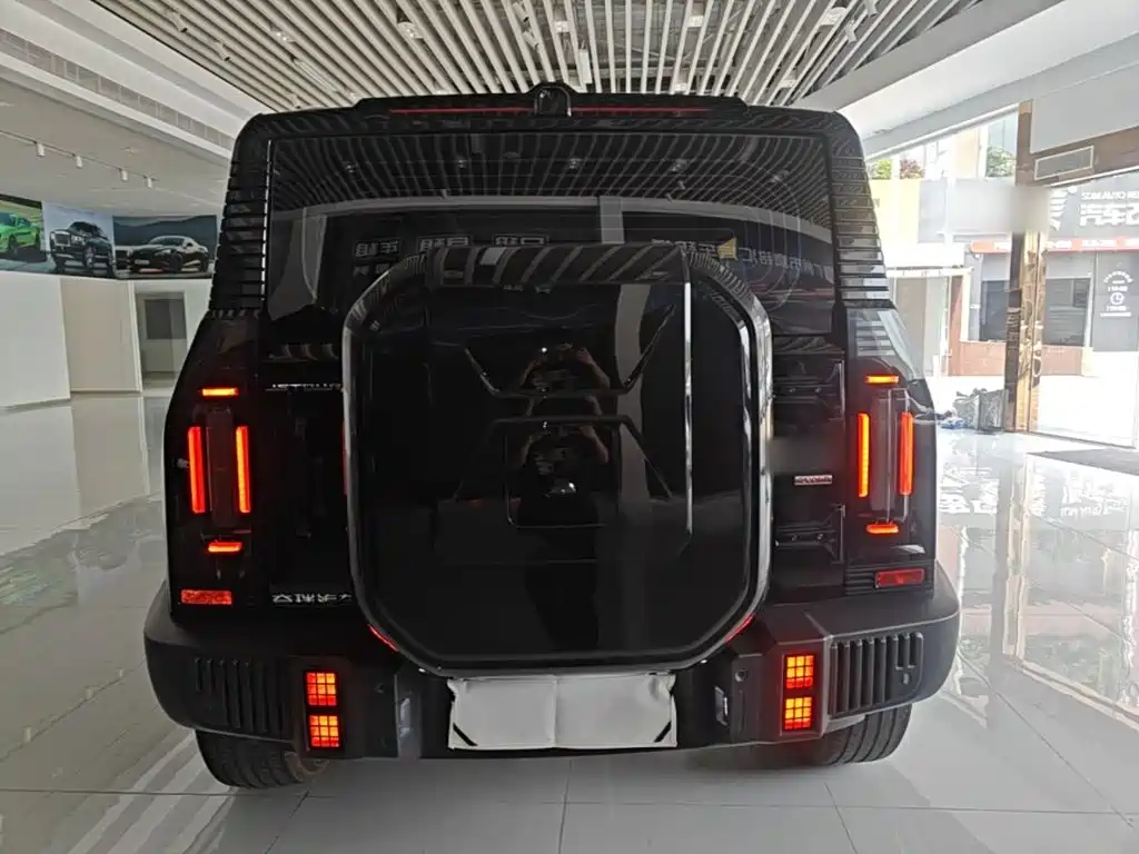 Jetour Traveller 2.0 T 4 WD Cross PRO