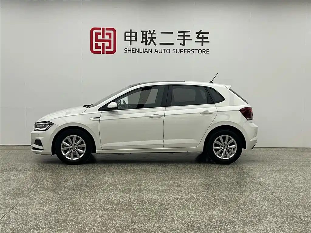 Polo Plus 1.5 L Auto Colorful Tech